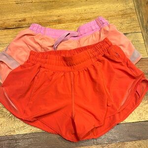 Hotty Hot High-Rise Lined Short 2.5"  - 2 pairs Lululemon